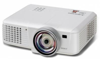 Beamer Kurz dist. Mitsubishi EW230U-ST